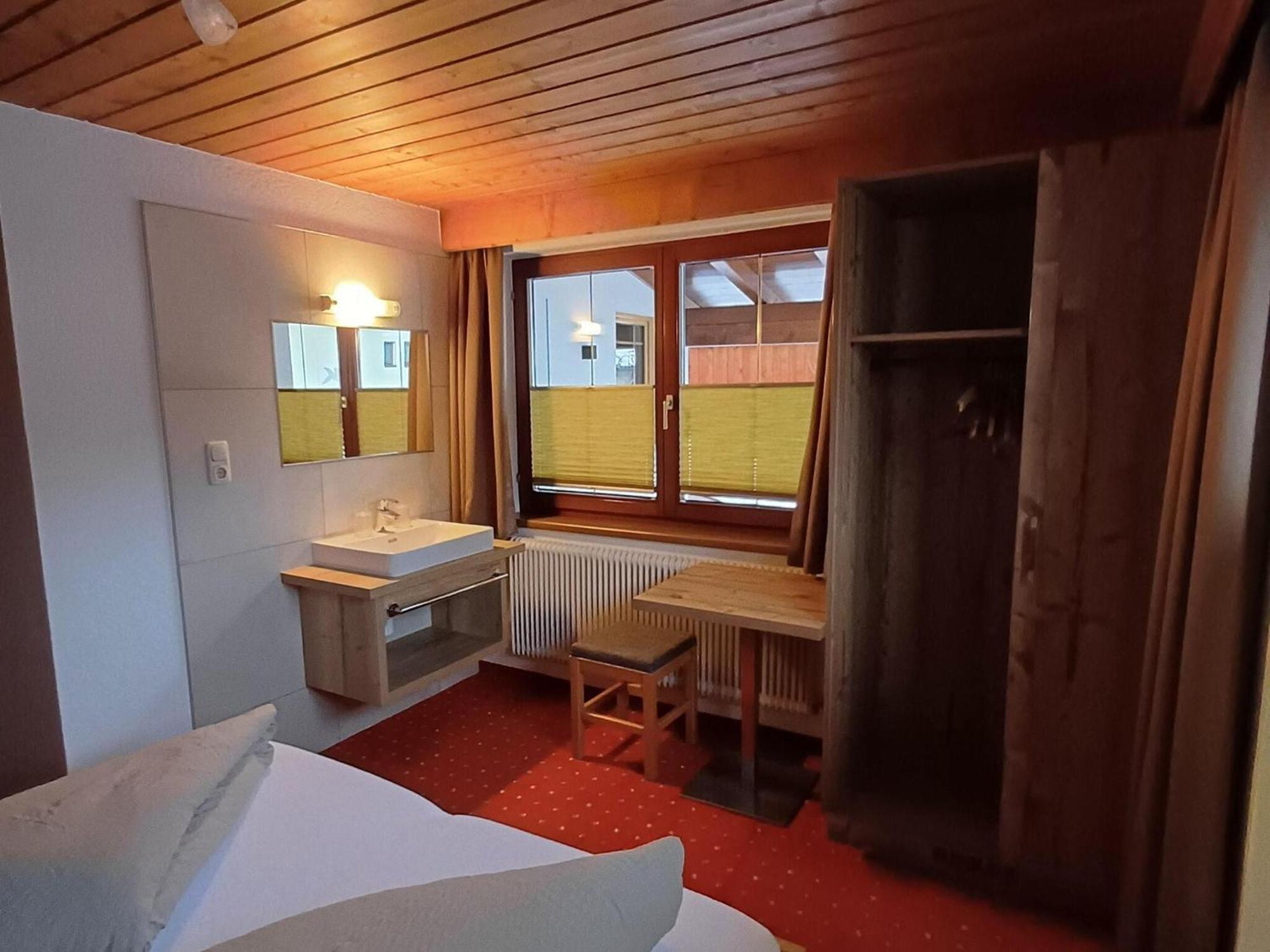 Modern Apartment In Langenfeld Near Ski Area ภายนอก รูปภาพ