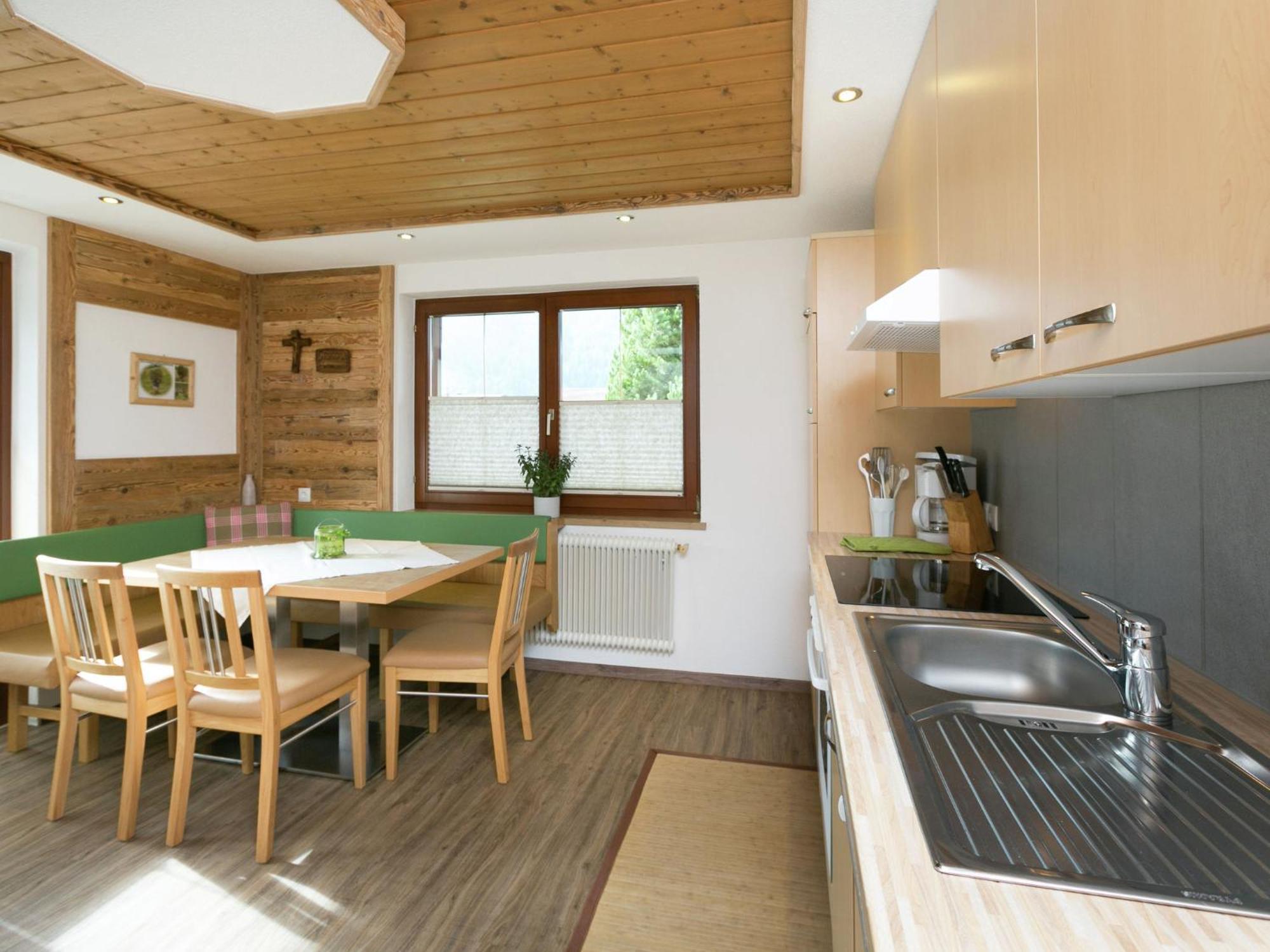 Modern Apartment In Langenfeld Near Ski Area ภายนอก รูปภาพ